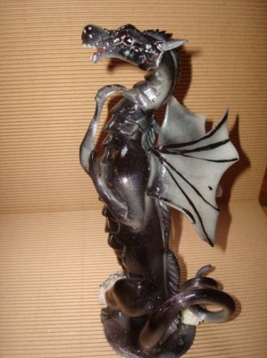 média: creations/dragon-noir-1.JPG